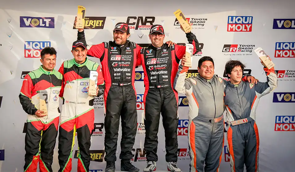 El equipo Toyota Gazoo Racing arrasa en el campeonato nacional de rally en la categoría TIN, de la mano de Lucho Alayza y Gabriel Lozada