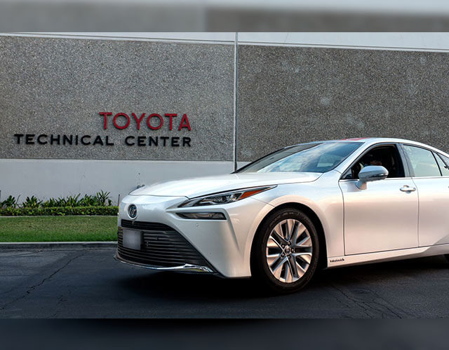 El Toyota Mirai es un auto eléctrico que alcanzo récord mundial